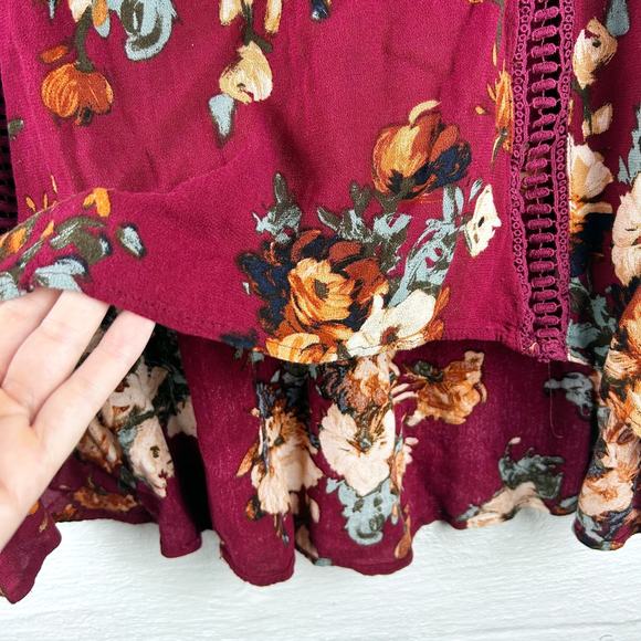 Perch by Blue Pepper‎ Burgundy Floral Gauzy Blouse High-Low Hem Size 3X - Picture 7 of 8